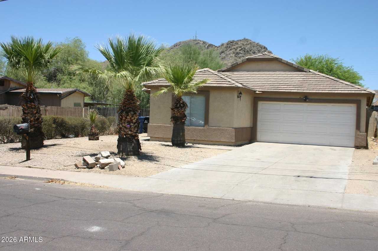 516 E Vogel Ave