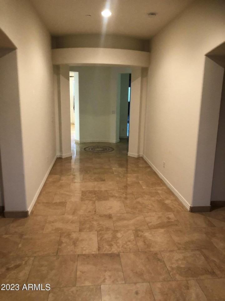 2334 W Fetlock Trl - Photo 2 of 12