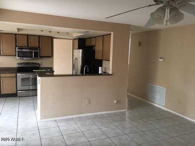 506 W Dennis Ct - Photo 6 of 8