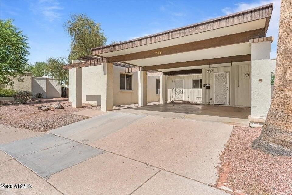1702 E Gaylon Dr - Photo 2 of 22