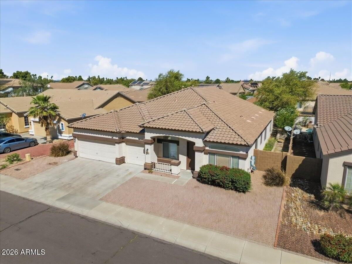 3410 W Alicia Dr - Photo 3 of 36