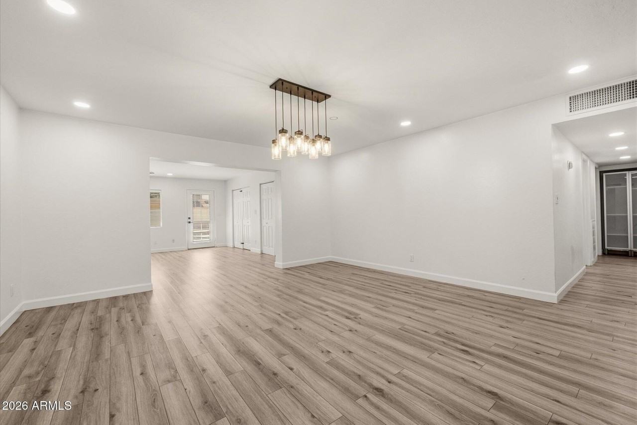 2219 N 74th Pl - Photo 5 of 31