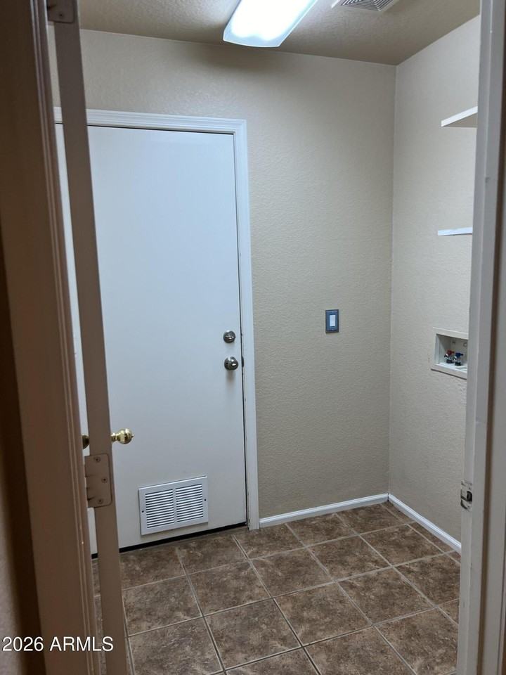 2641 N 109th Ave - Photo 7 of 15