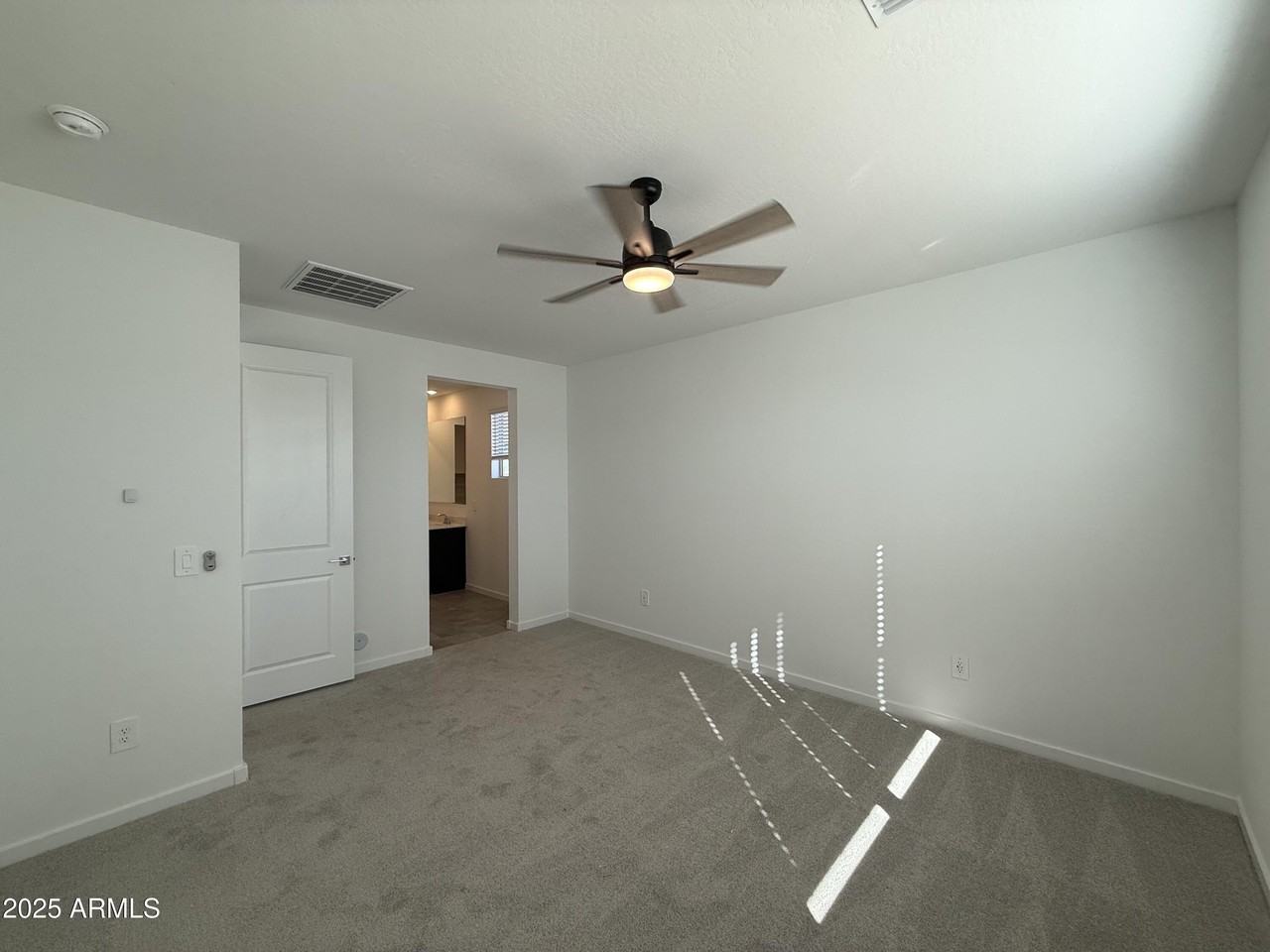 4235 W Yolanda Ln - Photo 6 of 19