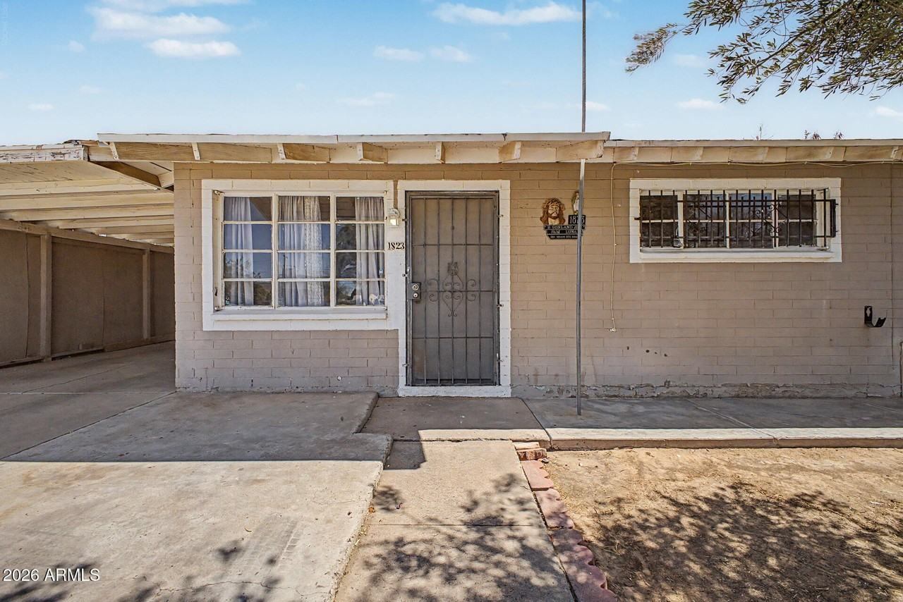 1823 E Sunland Ave - Photo 4 of 23