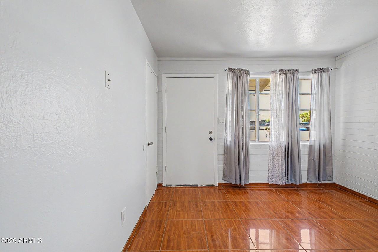 1823 E Sunland Ave - Photo 7 of 23