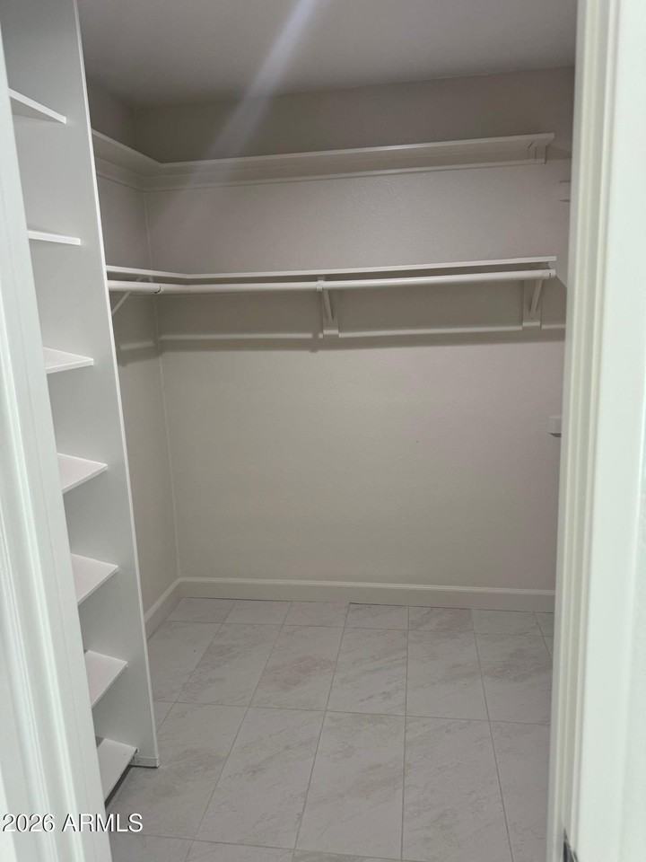8837 W Highland Ave - Photo 5 of 21