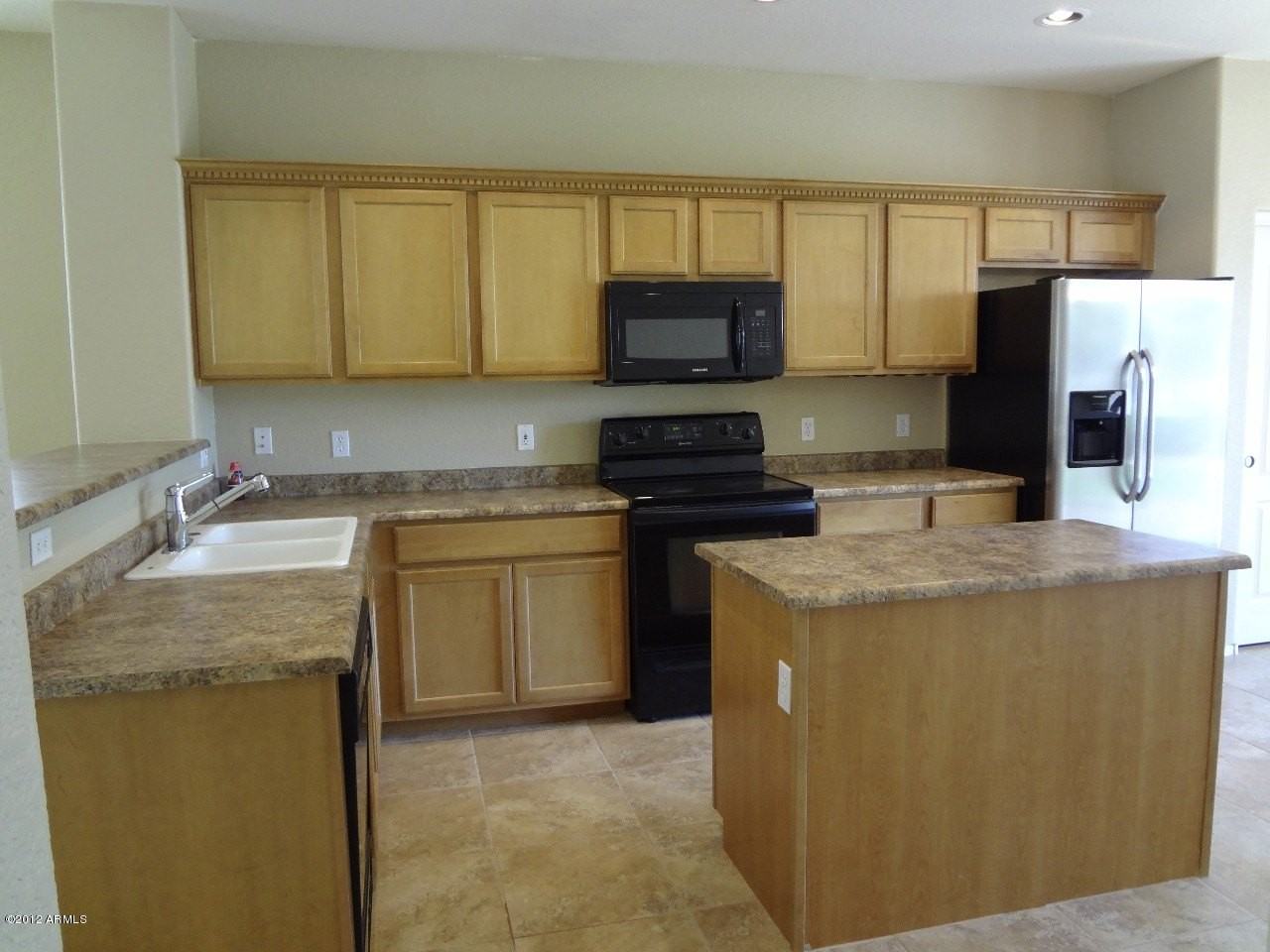 4083 S Hemet St - Photo 4 of 18