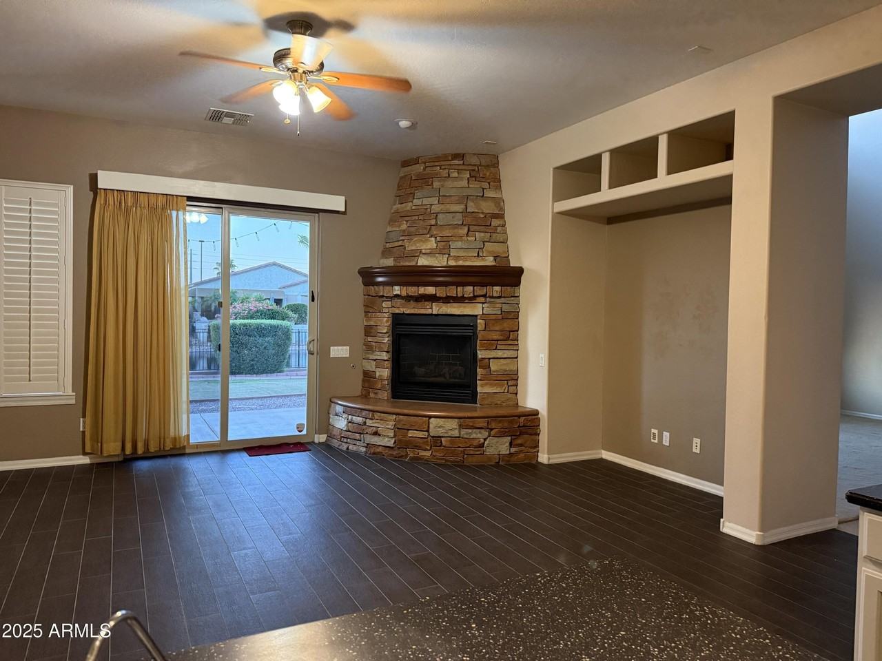 642 E Torrey Pines Pl - Photo 6 of 34