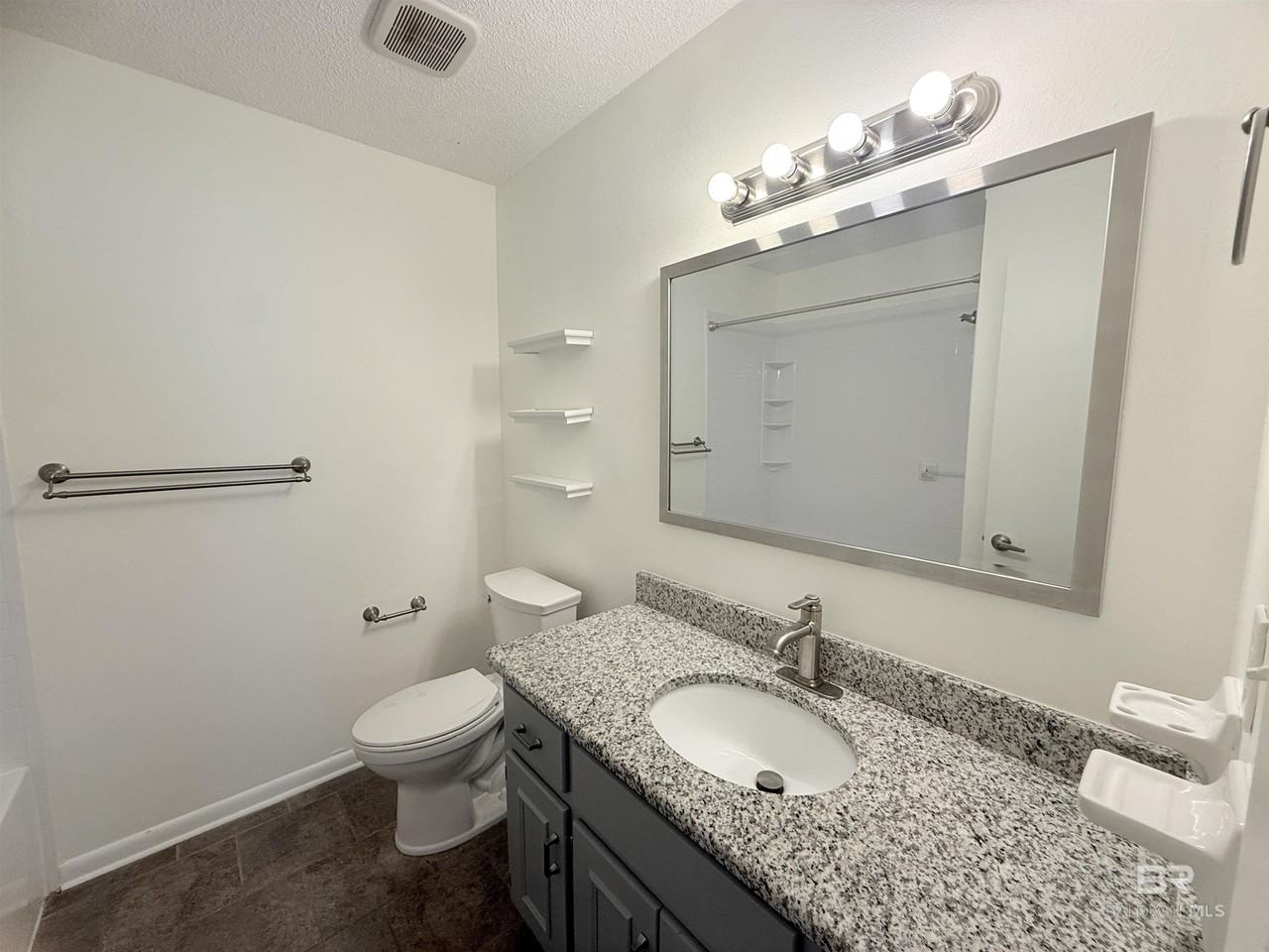 105 Northgate Dr W - Photo 7 of 14