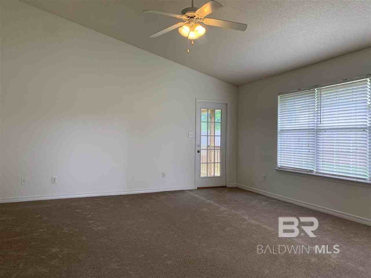 16215 Mansion St - Photo 6 of 34