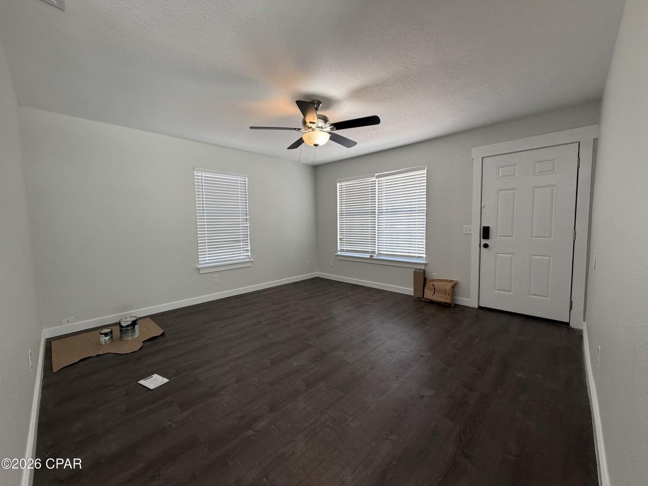 601 E 4th Ct - Photo 2 of 13