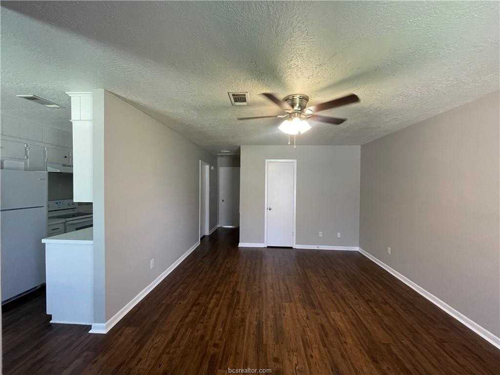 800 Concho Pl - Photo 2 of 9