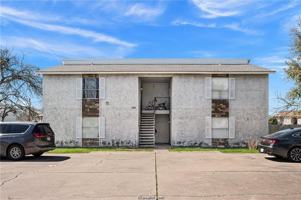 featured image of 1526 Pine Ridge Dr #D