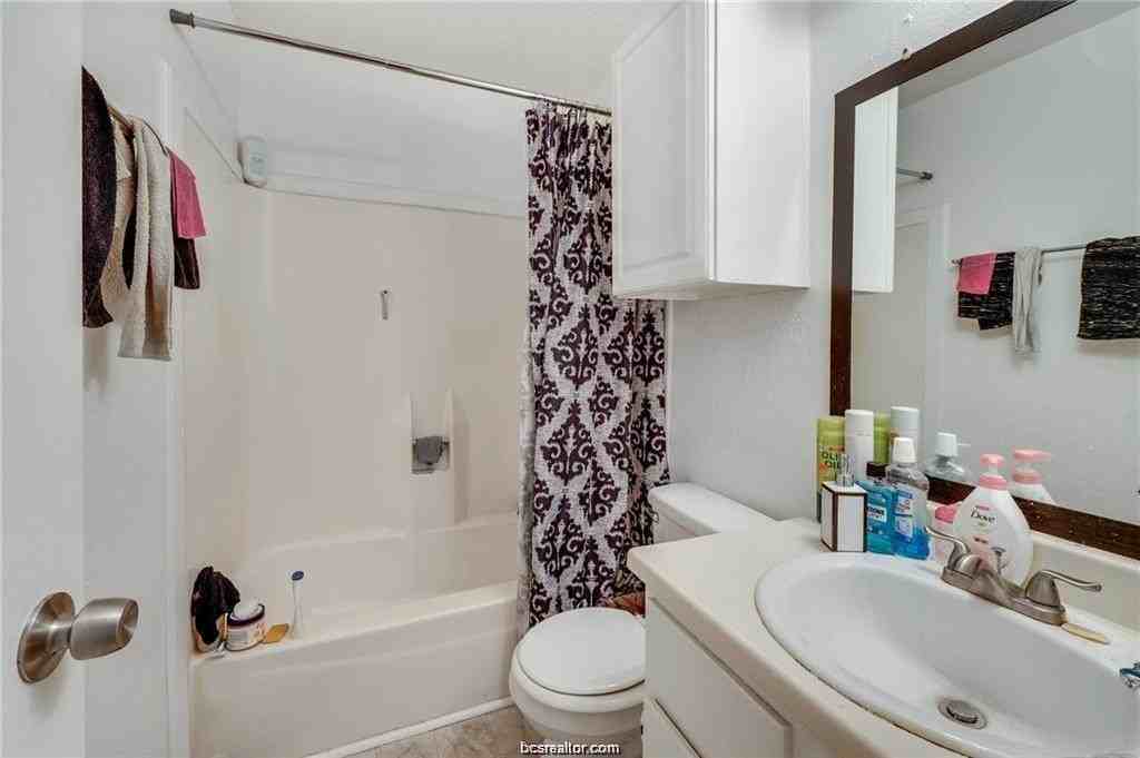 1526 Pine Ridge Dr #D - Photo 7 of 10