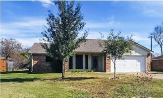 3904 Windwood Cir - Photo 1 of 1