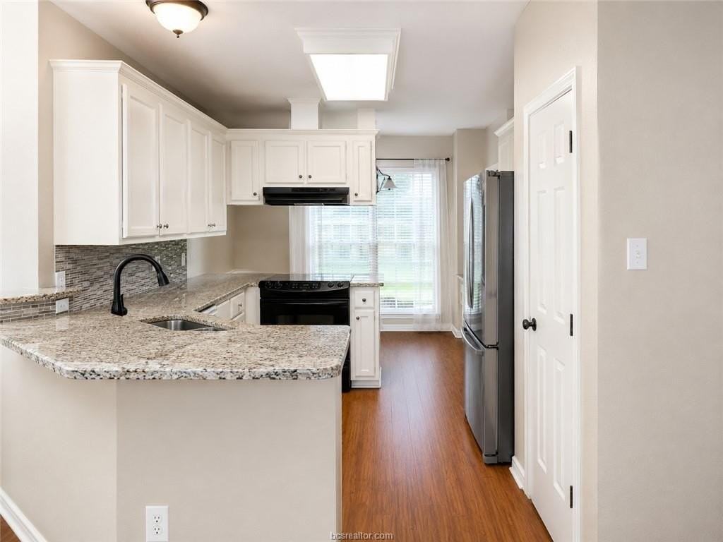 3204 Neuburg Ct - Photo 3 of 11