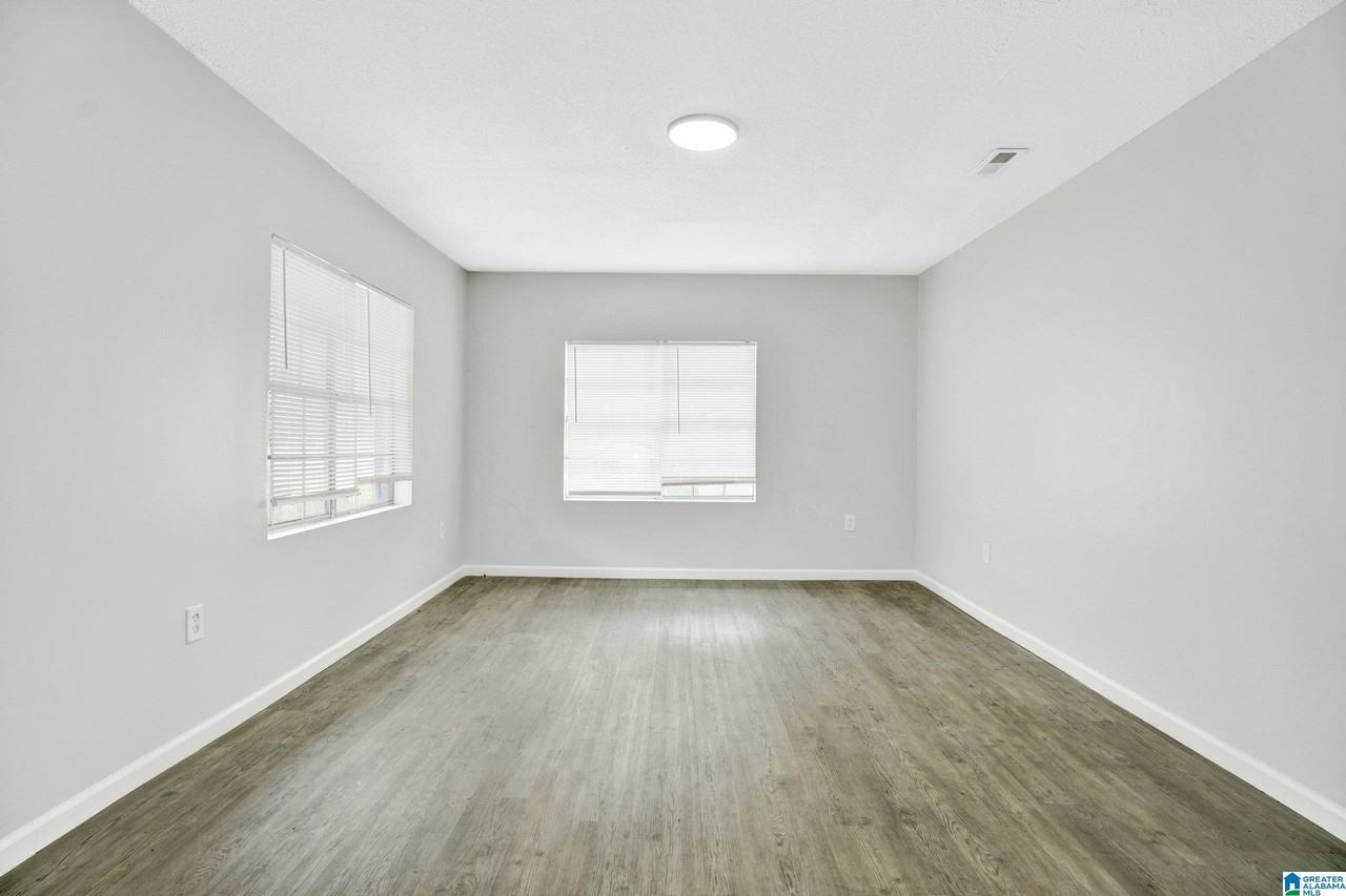 5201 Mulga Ave - Photo 7 of 23
