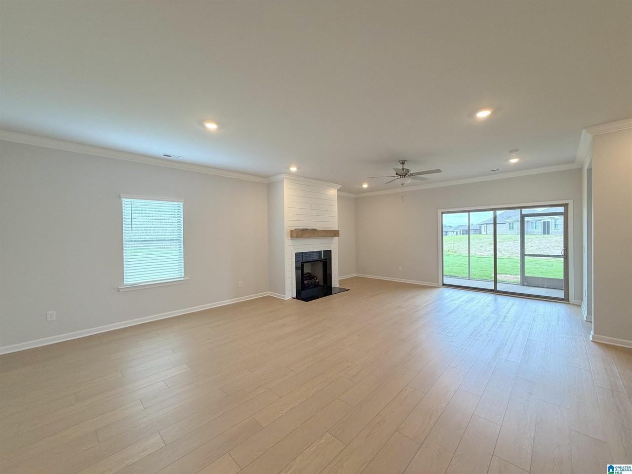 131 Clift Creek Dr - Photo 7 of 40