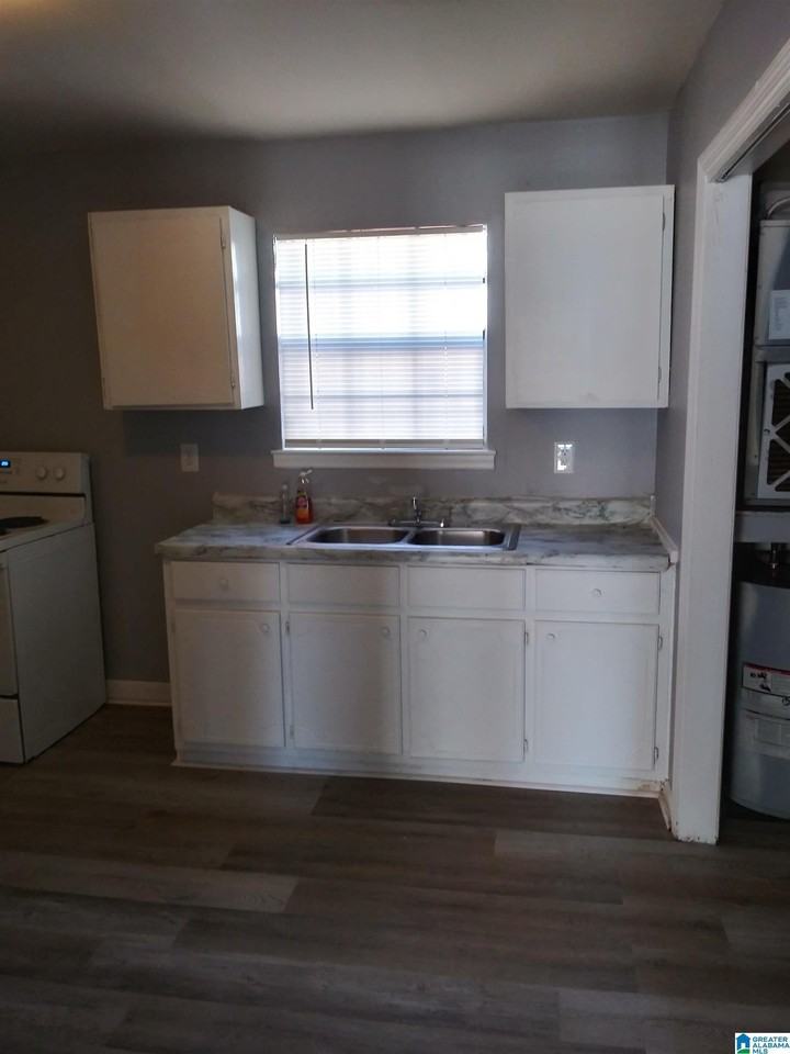 5414 Avenue D - Photo 4 of 17