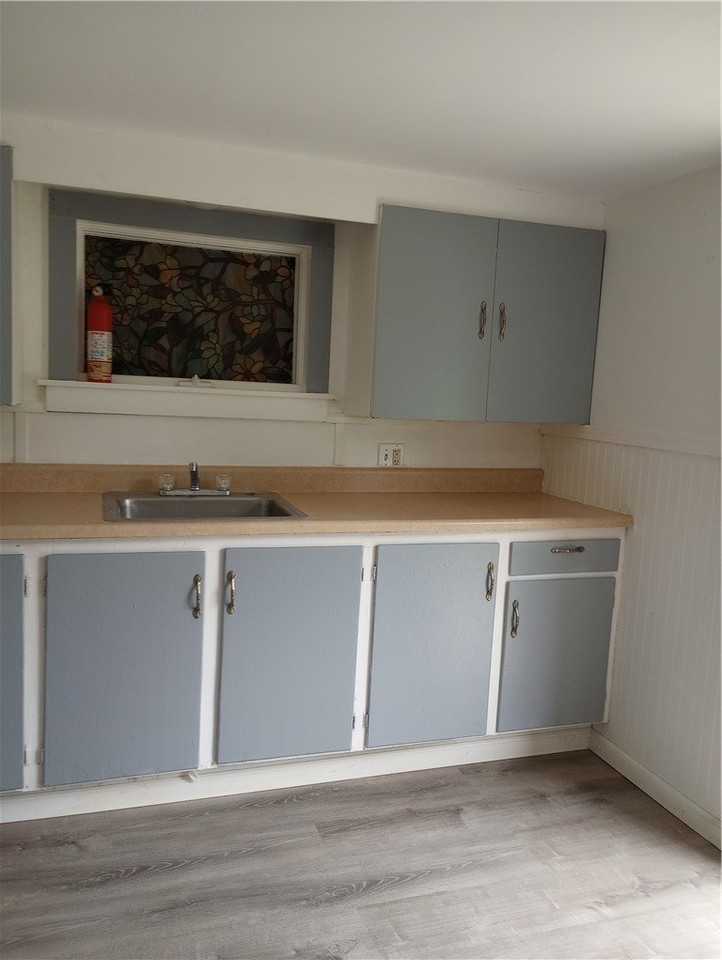 120 W 6th St - Photo 7 of 28
