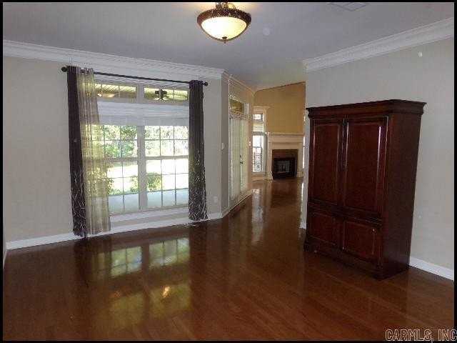 31 Bristol Ct - Photo 7 of 24