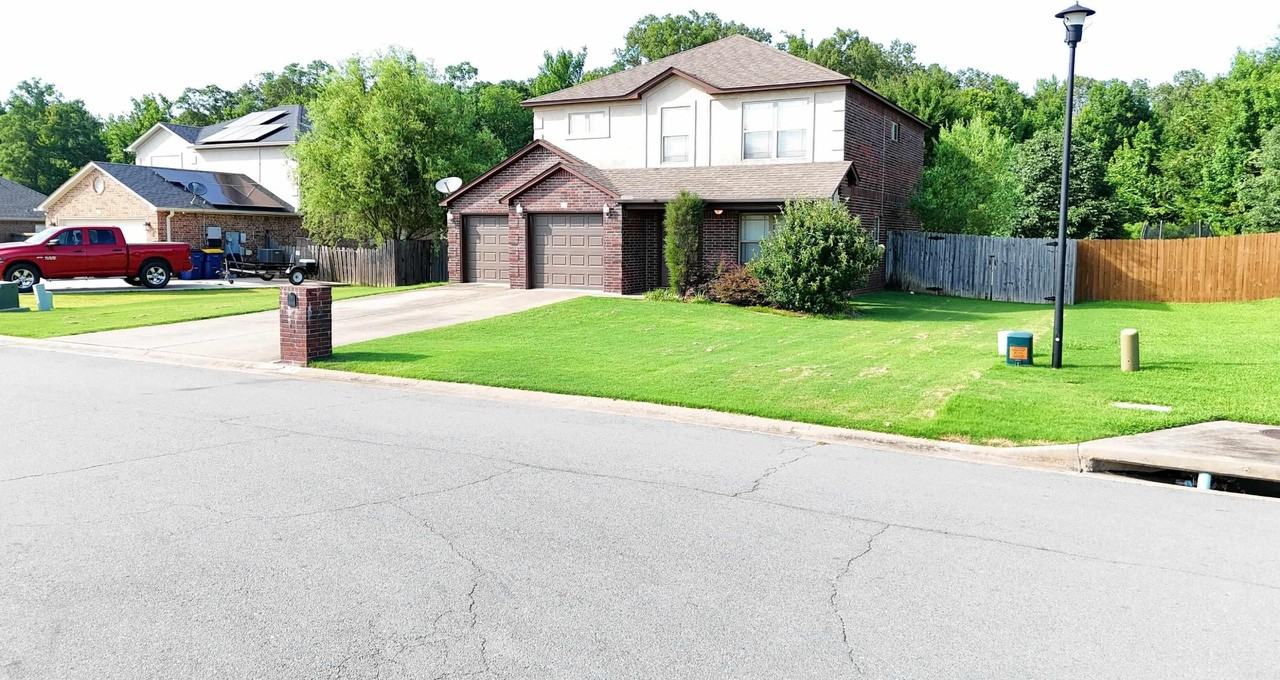 74 Earnhardt Cir - Photo 2 of 40