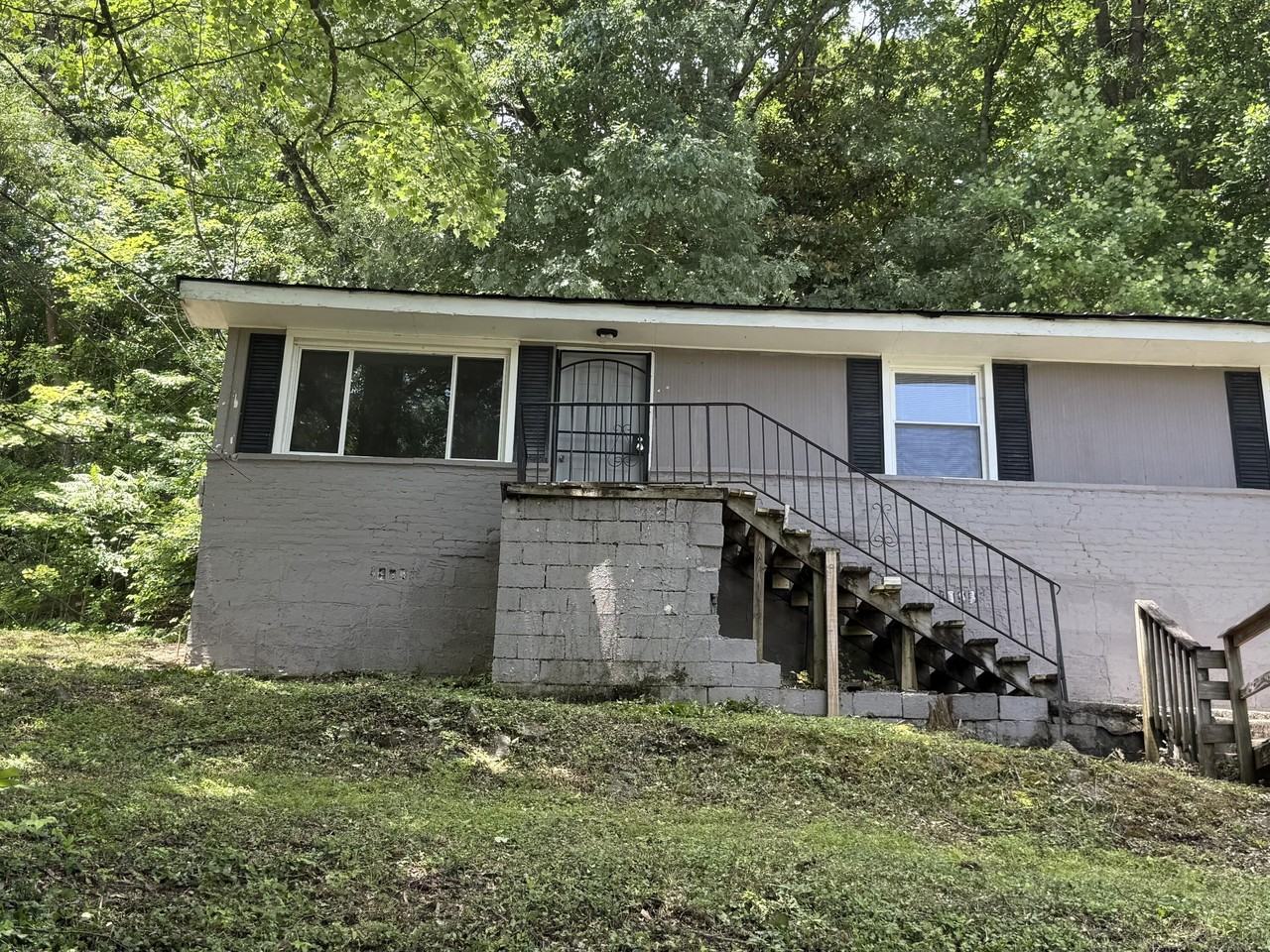 5131 Alabama Ave - Photo 2 of 7