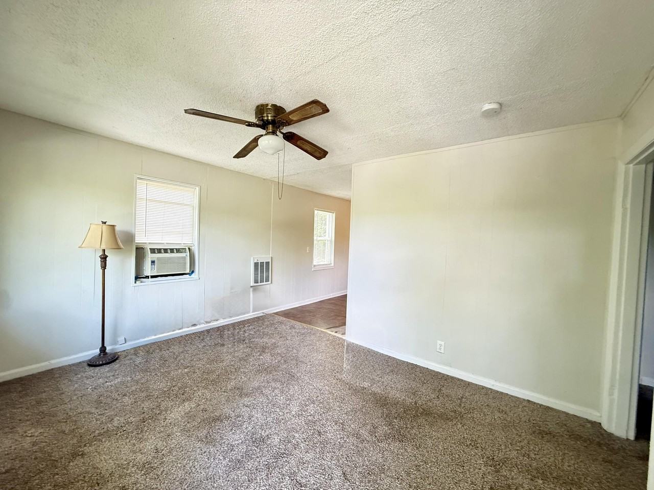 5131 Alabama Ave - Photo 3 of 7