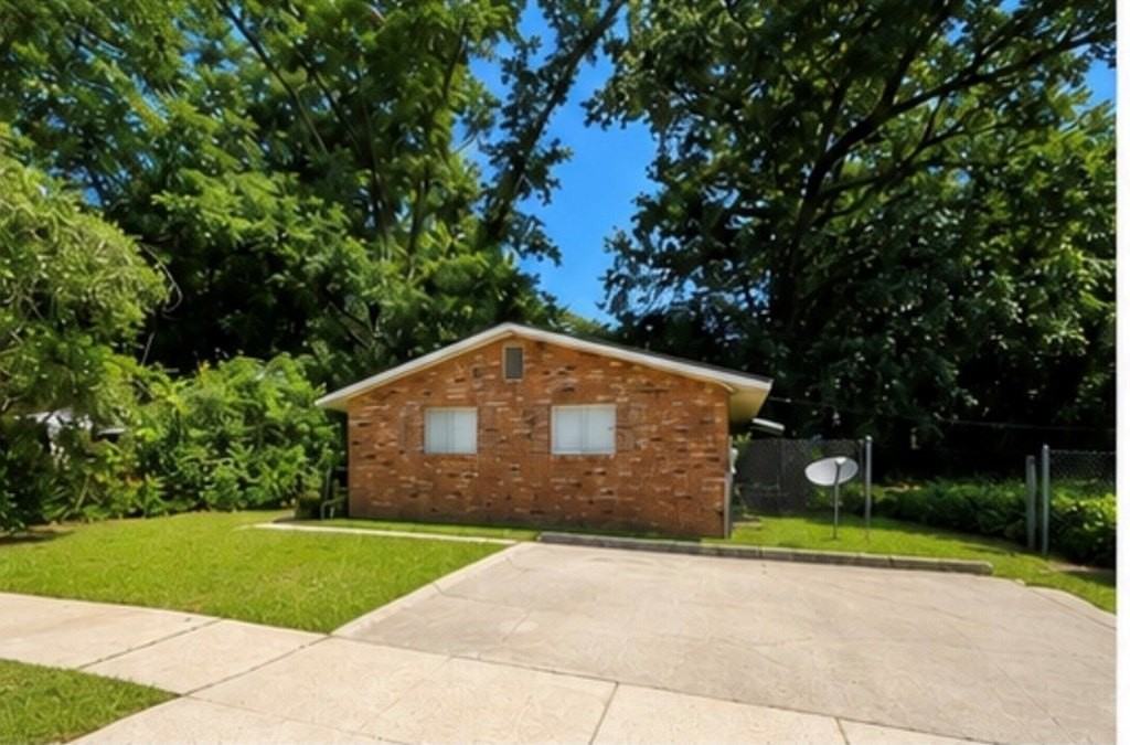 2921 Hood St #2 - Photo 2 of 7