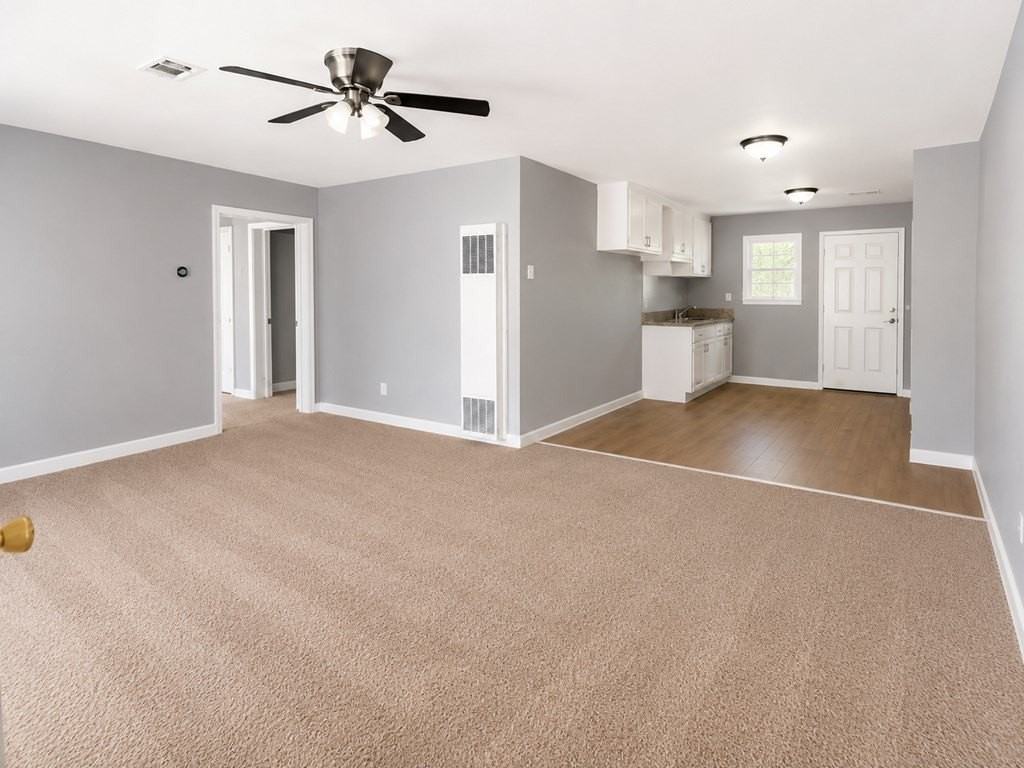 2132 Tillman St - Photo 2 of 3