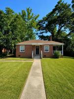 featured image of 2505 Heard St