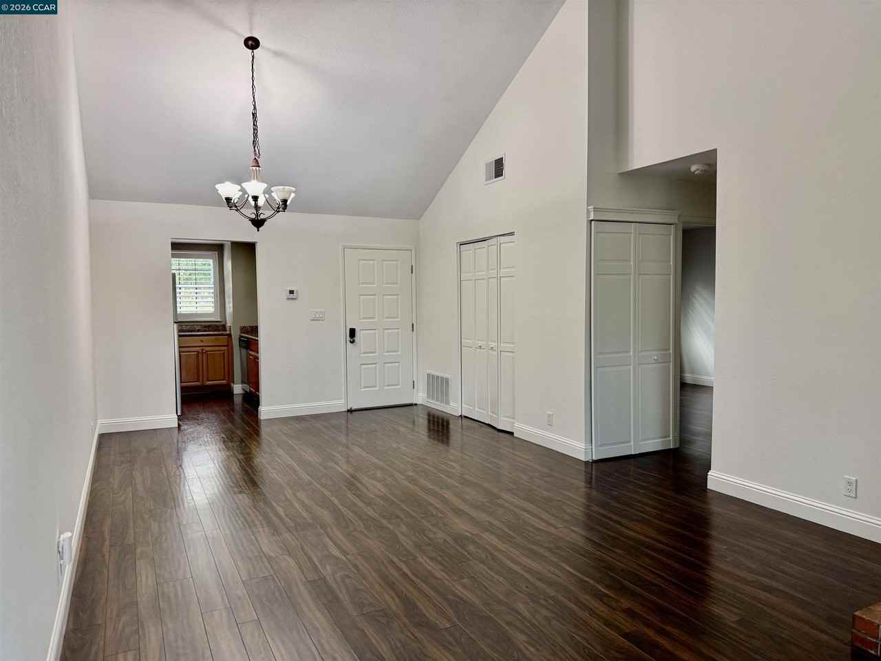 202 Kelley Ln - Photo 4 of 14
