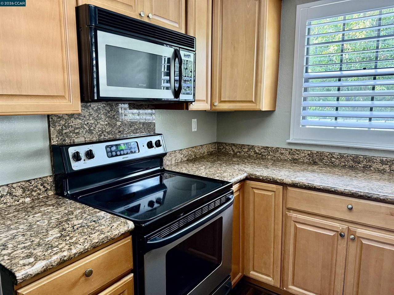 202 Kelley Ln - Photo 6 of 14