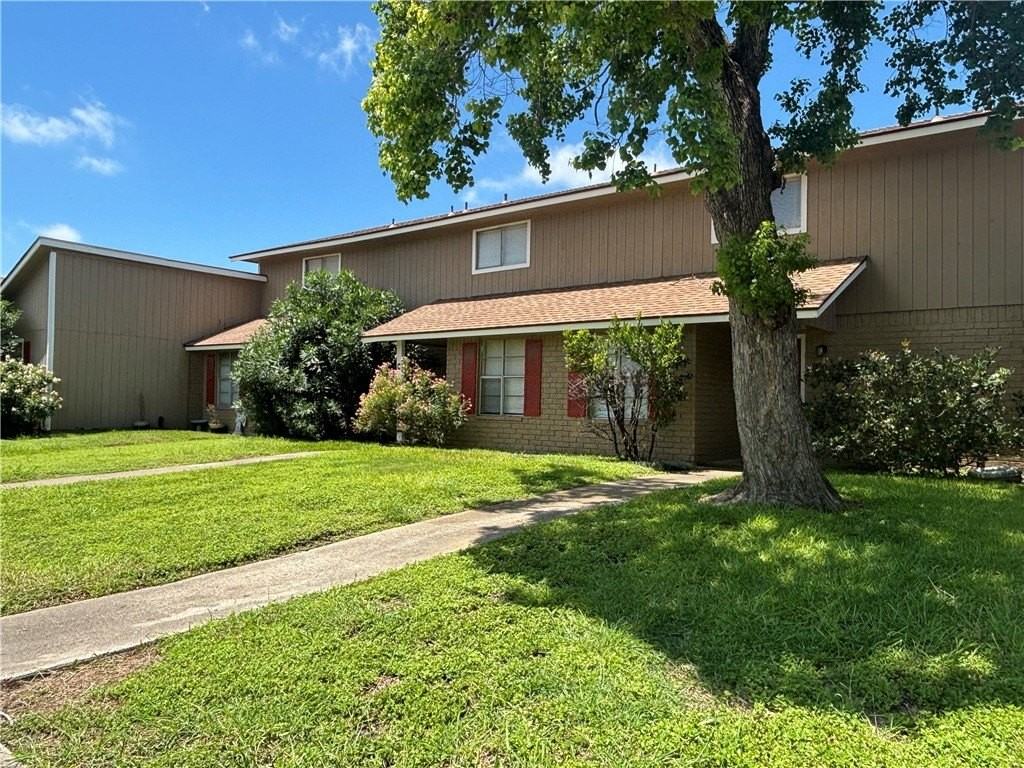 4206 Walnut Hills Dr #D - Photo 2 of 13