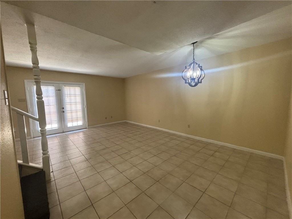 4206 Walnut Hills Dr #D - Photo 3 of 13