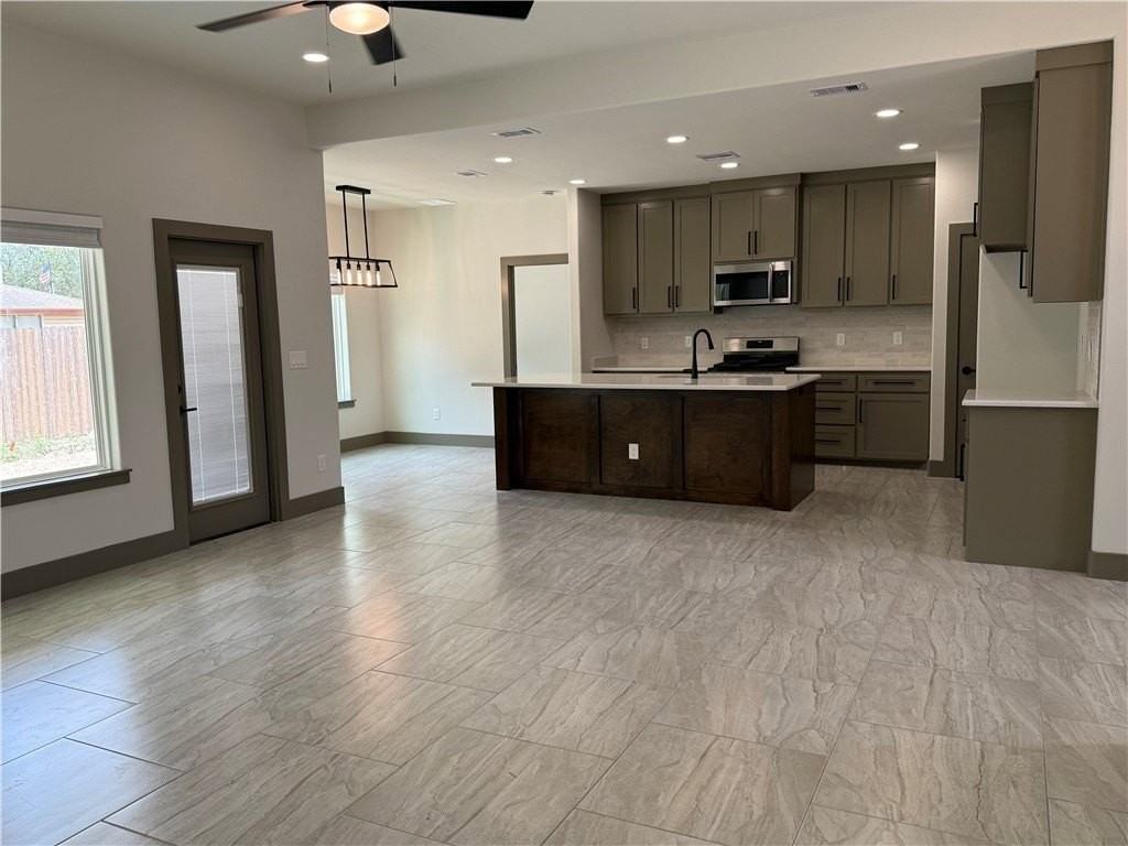 3805 Willow Weep - Photo 2 of 13
