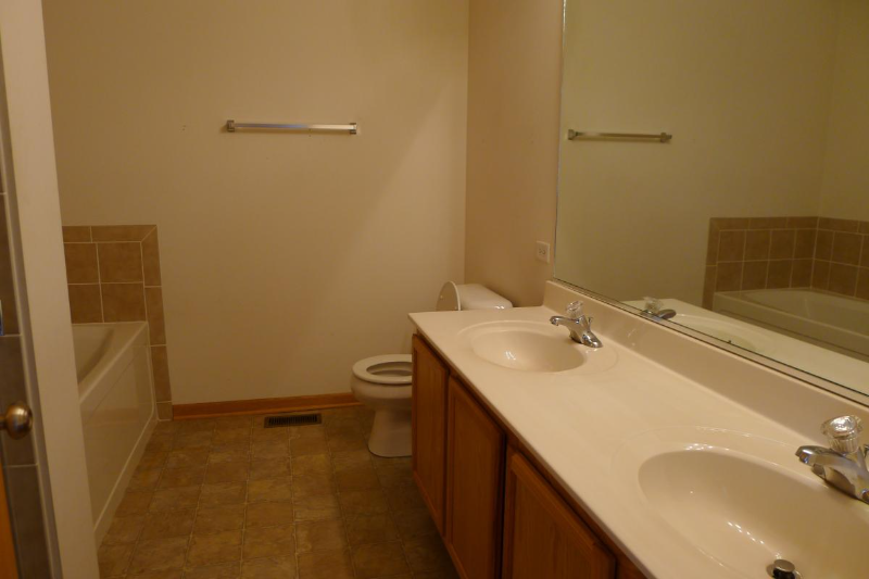 1577 W Turtle Creek Ln - Photo 2 of 18
