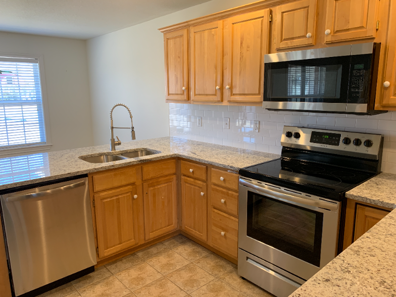 702 Tunbridge Dr - Photo 3 of 25