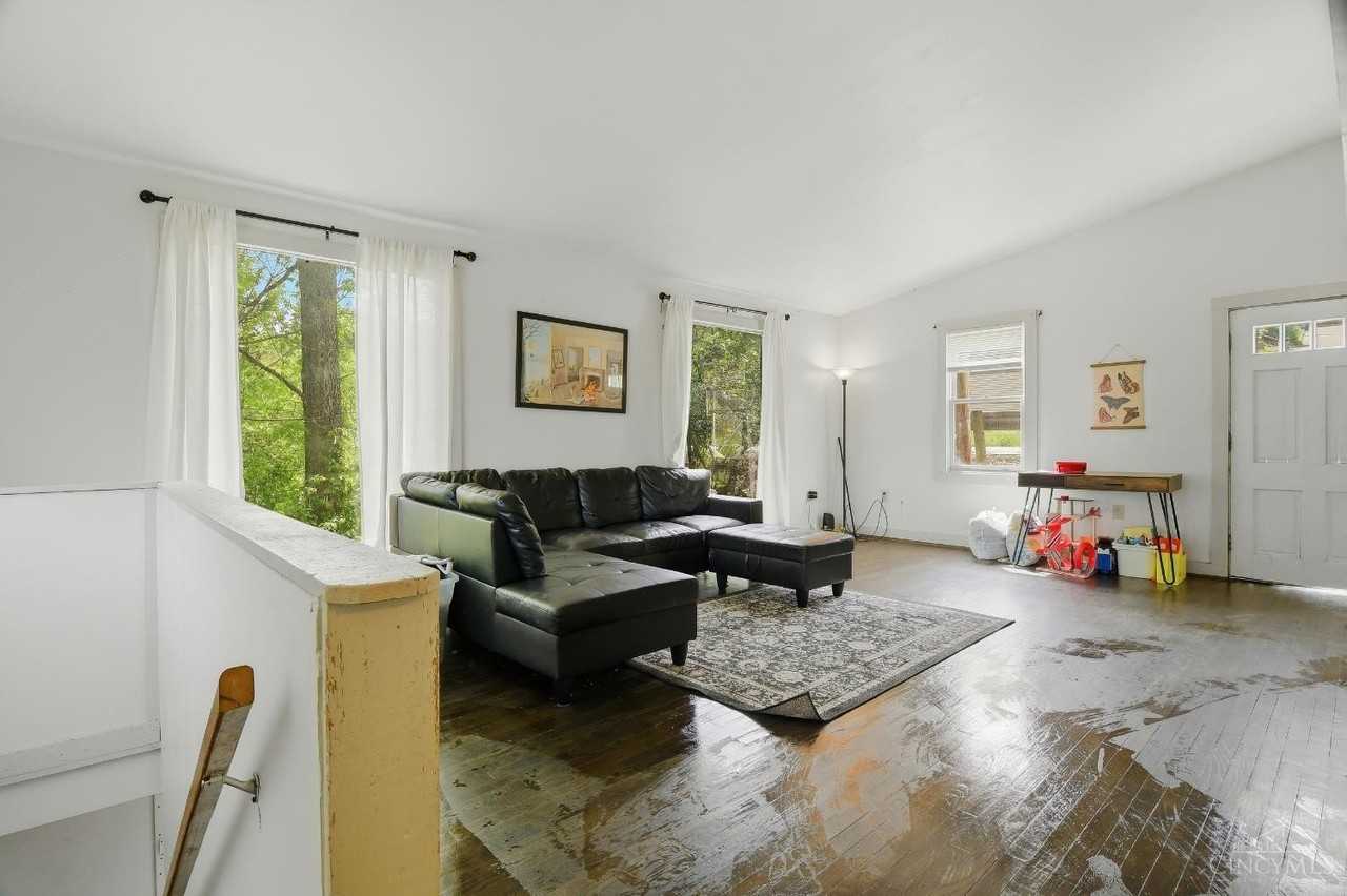 5067 E Miami River Rd - Photo 6 of 37