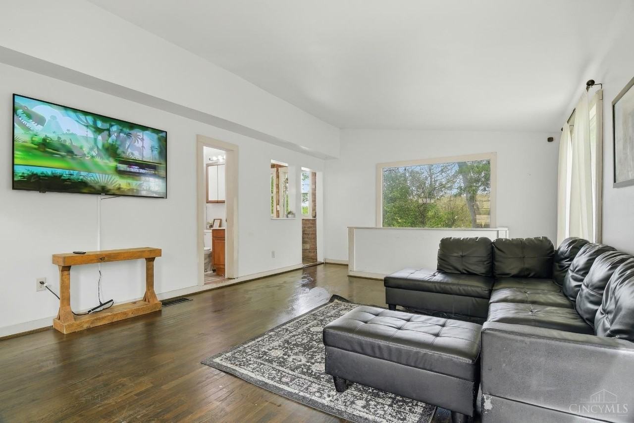 5067 E Miami River Rd - Photo 7 of 37
