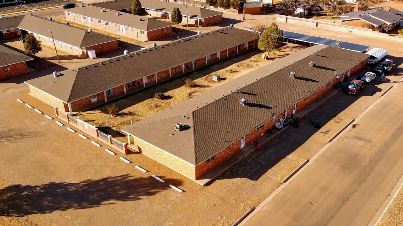 1217 S Maddox Ave - Photo 2 of 16
