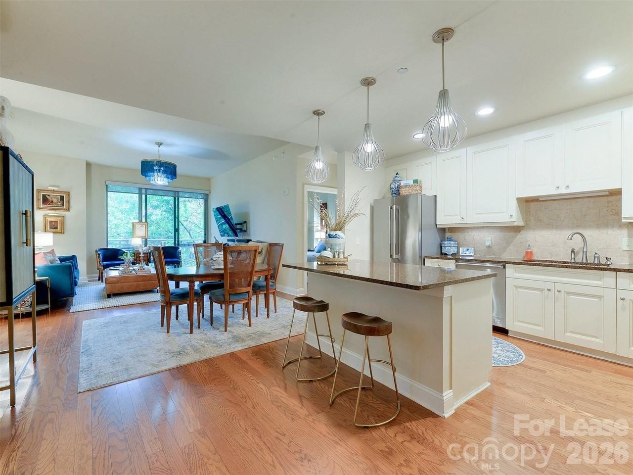 701 Royal Ct #306 - Photo 2 of 48