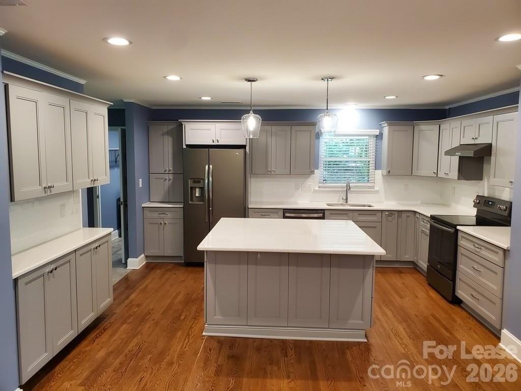 4419 Castleton Rd - Photo 3 of 16