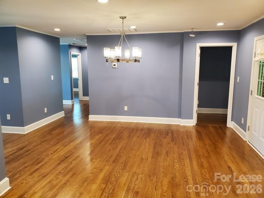 4419 Castleton Rd - Photo 4 of 16