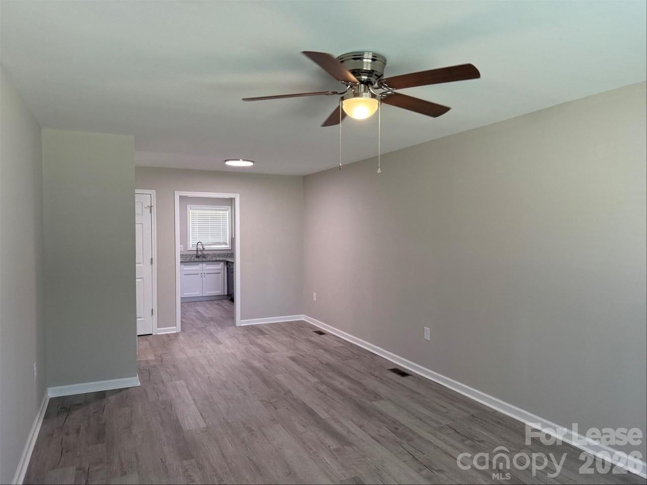 1733 River Rd - Photo 4 of 12