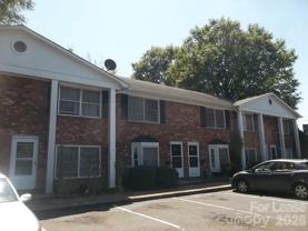 1308 Larkfield Ln #F - Photo 1 of 1