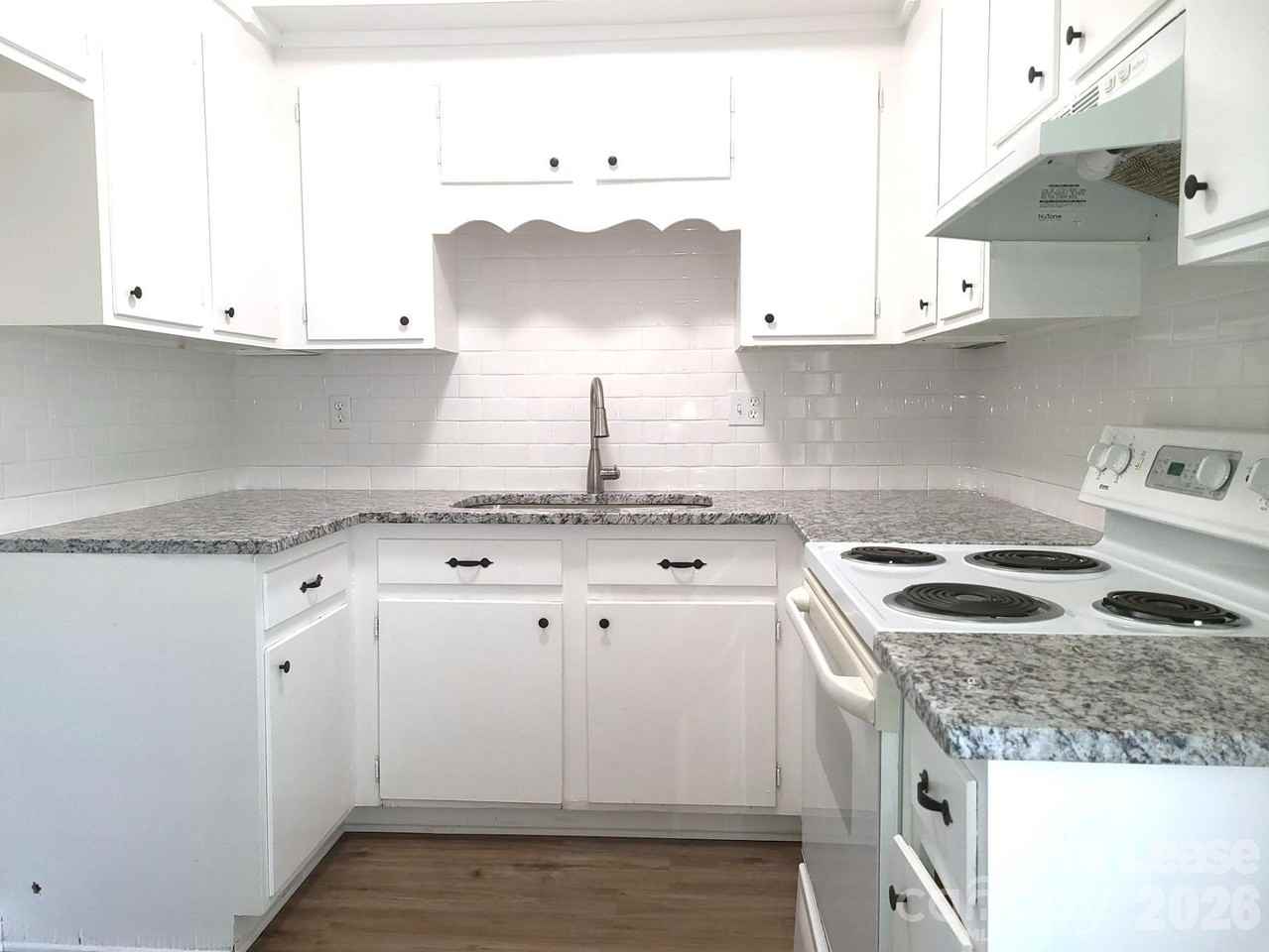 1308 Larkfield Ln #F - Photo 2 of 9