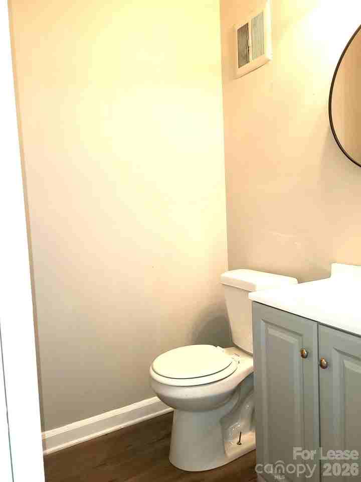 1308 Larkfield Ln #F - Photo 4 of 9
