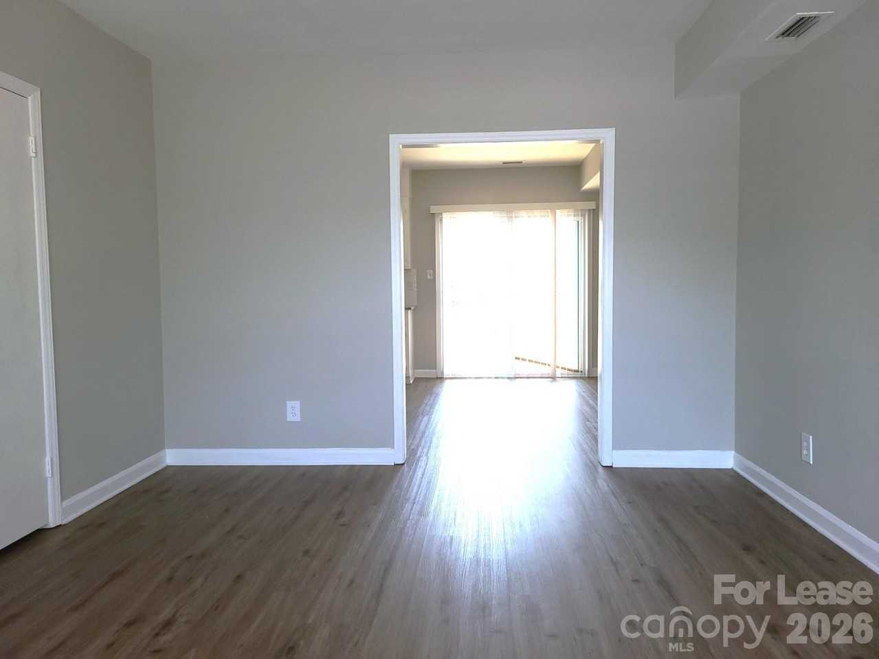 1308 Larkfield Ln #F - Photo 5 of 9